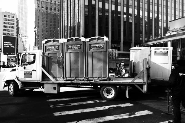 Best Best portable toilet rental  in Eatonville, WA